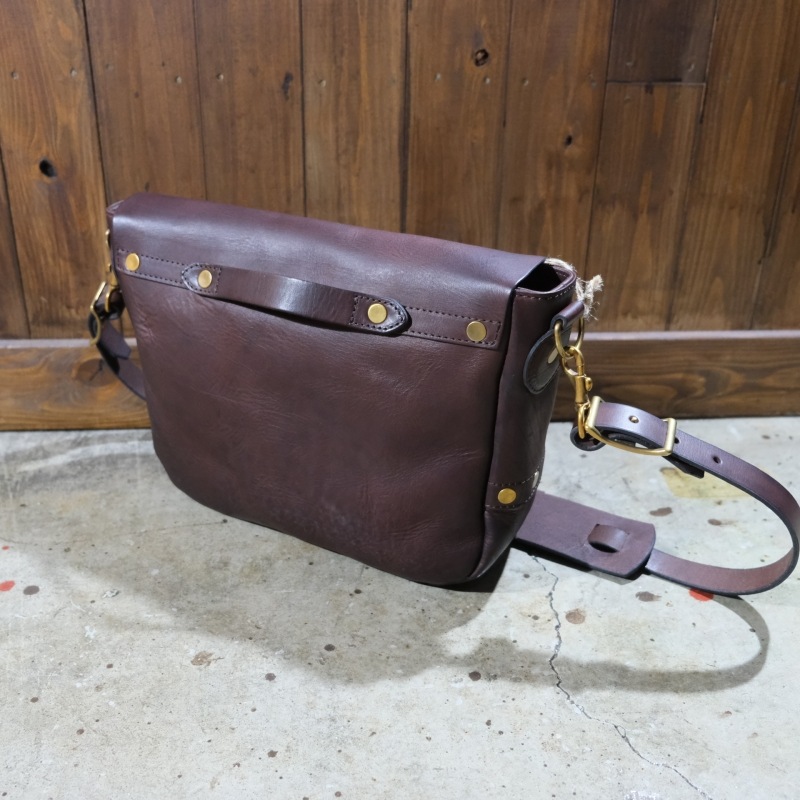 VASCO ����������VS-247L�ۡ�LEATHER POSTMAN SHOULDER BAG-REGULAR�ۢ�PLANE�� �ݥ��ȥޥ󥷥������Хå� ɱϩ������ ������