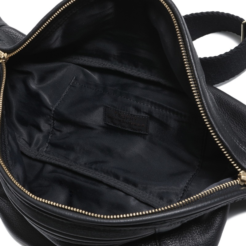 TROPHY CLOTHING �ȥ��ե������������󥰡�TR-B28�ۡ�Day Trip Steerhide Bag�ۥǥ��ȥ�åץ��ƥ��ϥ��ɥХå� �������� �ܥǥ����Хå� ���� �쥶�� ������