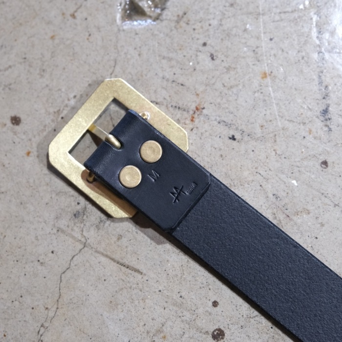MOTOR �⡼������RBB2B�ۡ�LEATHER BELT�ۢ�BRASS�� �쥶���٥�� ���� ��﫥Хå���
