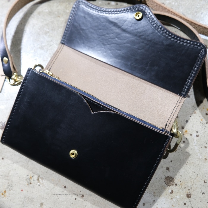 ART BROWN �����ȥ֥饦���VGC00002NJ�ۡڥ����२������ ������åȥХå��� ���� ��� ���� �������� ��13cm x ��20cm x ��3.5cm