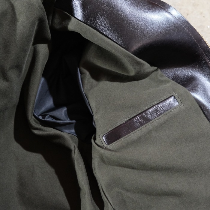 Y'2 LEATHER �磻�ġ��쥶����LSR-42�ۡ�ANILINE STEER SINGLE RIDERS�ۢ�BLACK���44XXL�䥷�󥰥�饤������ �쥶�����㥱�å� ���ƥ��ϥ��ɥ� ���� ������