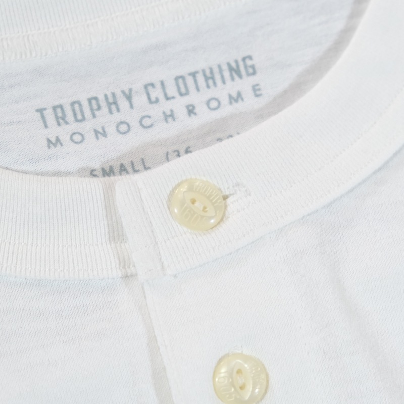 TROPHY CLOTHING ȥե󥰡TE-19ۡ"MONOCHROME" RD Henley TeeۥΥإ꡼T إ꡼ͥå  ⵡǽǺ MADE IN JAPAN