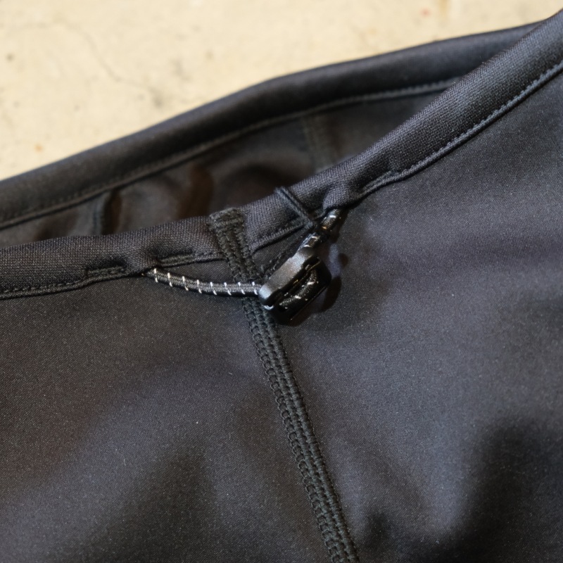 TROPHY CLOTHING �ȥ��ե������������󥰡�"MONOCHROME" Wind Guard Neck Warmer�� ��Υ������ࡡ������ɥ����ɥͥå��������ޡ� 