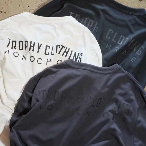 TROPHY CLOTHINGʥȥե󥰡<BR> "MONOCHROME" Logo Pocket L/S Tee<BR>ΥݥåĹµT ۿ®ϥƥǺ åȥĴ<BR>ݥꥨƥ100% MADE IN JAPAN