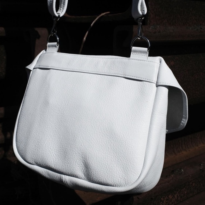 THE GOOD OVERALLS �����åɥ����С������륺��THE GOOD MUSSETTE LEATHER BAG�ۢ�White��ߥ奼�åȥХå� �쥶�� �ܥ̥�� ���� ���å����إ��å� ������
