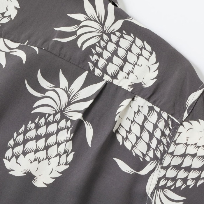 DUKE KAHANAMOKU �ǥ塼�����ϥʥ⥯��DK36201�ۡ�SPECIAL EDITION ��DUKE'S PINEAPPLE�� (SHORT SLEEVE) �� �ѥ��ʥåץ� �ϥ磻���� �����ϥ���� RAYON100%
