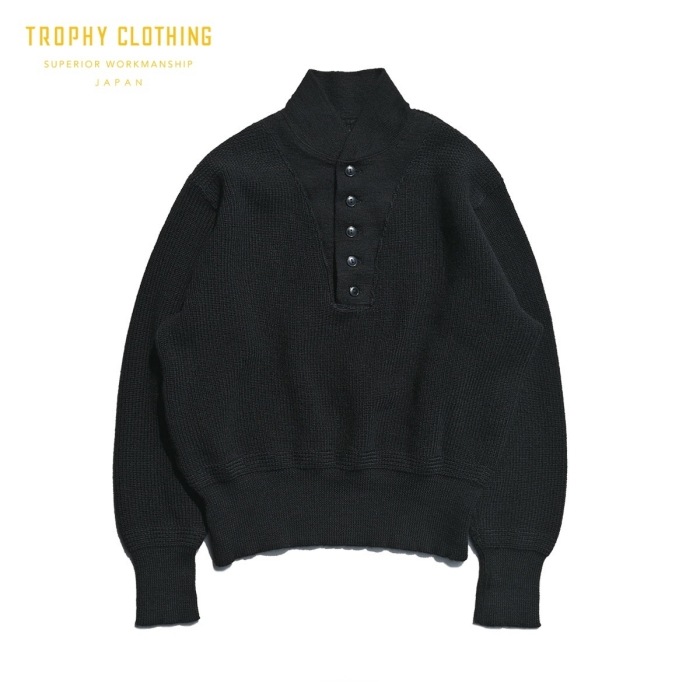 TROPHY CLOTHING �ȥ��ե������������� TR25AW-208��Army Button High Neck Knit�� �����ߡ��ܥ���ϥ��ͥå� �������� ������ �ߥ꥿�꡼ MADE IN JAPAN