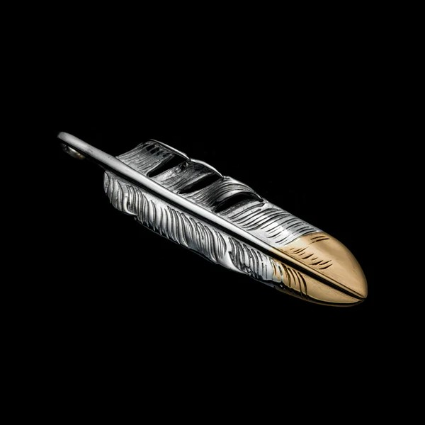 MOTOR NEW VINTAGE ⡼FT-05LۡFEATHER PENDANT (18K GOLD ACCENT) ۢMEDIUMե() MOTO LEATHER 