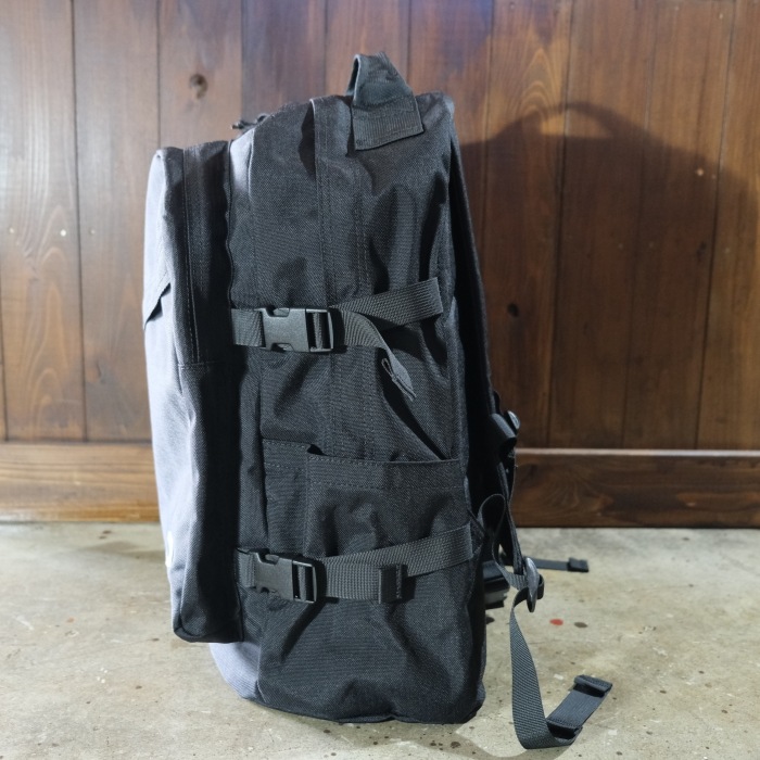 BLUCO �֥륳��157-71-018�ۡ�BURIC NYLON DAY BAG�ۥ֥�å��ʥ�����ǥ��Хå� �Хå��ѥå� 360��490��220(mm)  39L