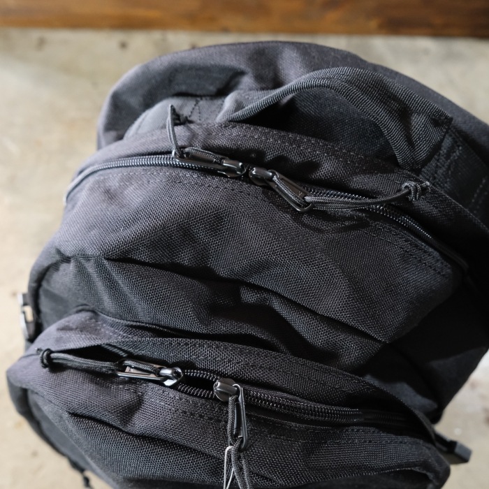 BLUCO �֥륳��157-71-018�ۡ�BURIC NYLON DAY BAG�ۥ֥�å��ʥ�����ǥ��Хå� �Хå��ѥå� 360��490��220(mm)  39L