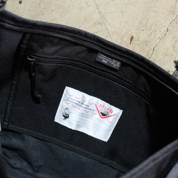 BLUCO �֥륳��157-71-015�ۡ�BURIC NYLON SHOULDER BAG�ۥ֥�å��ʥ����󥷥������Хå� 350��310��90  (mm) 10L