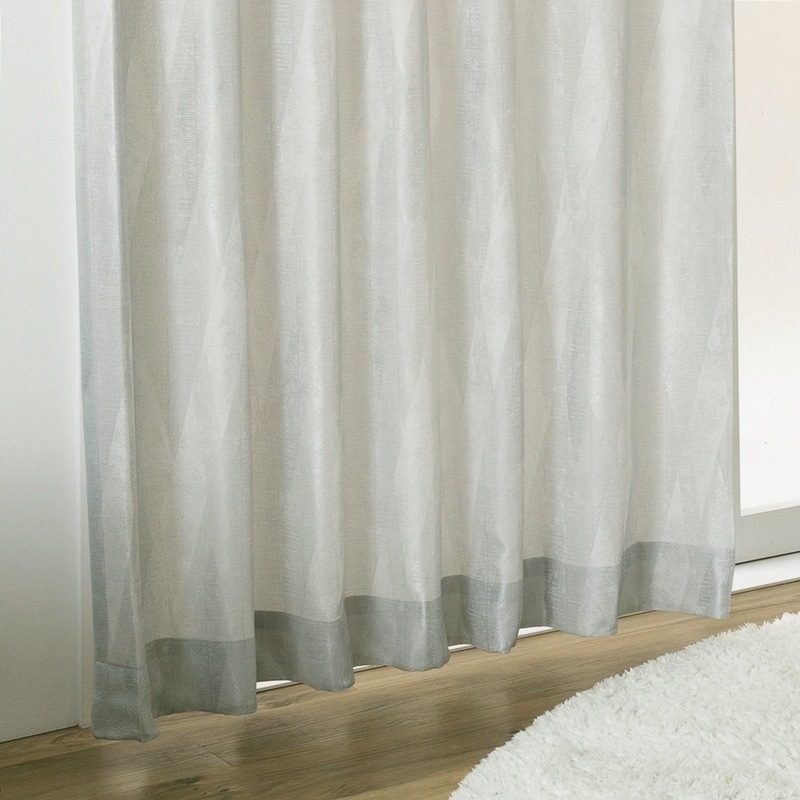 光沢差で奥行き感のある非遮光ジャガードカーテン【ラウレム GRY