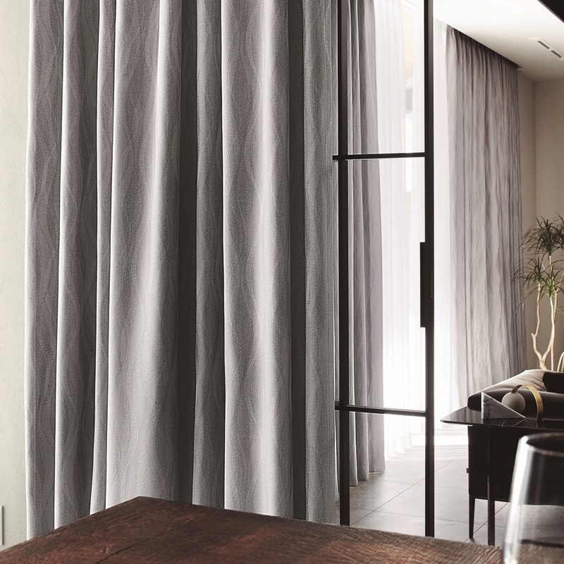 �������� | ���ɱ�ӽĤ�ή��륦�����֥饤�󤬶��֤˱��Ԥ�������׸�3�饫���ƥ��SI �ե��� GRY�ۥ��졼 S1413