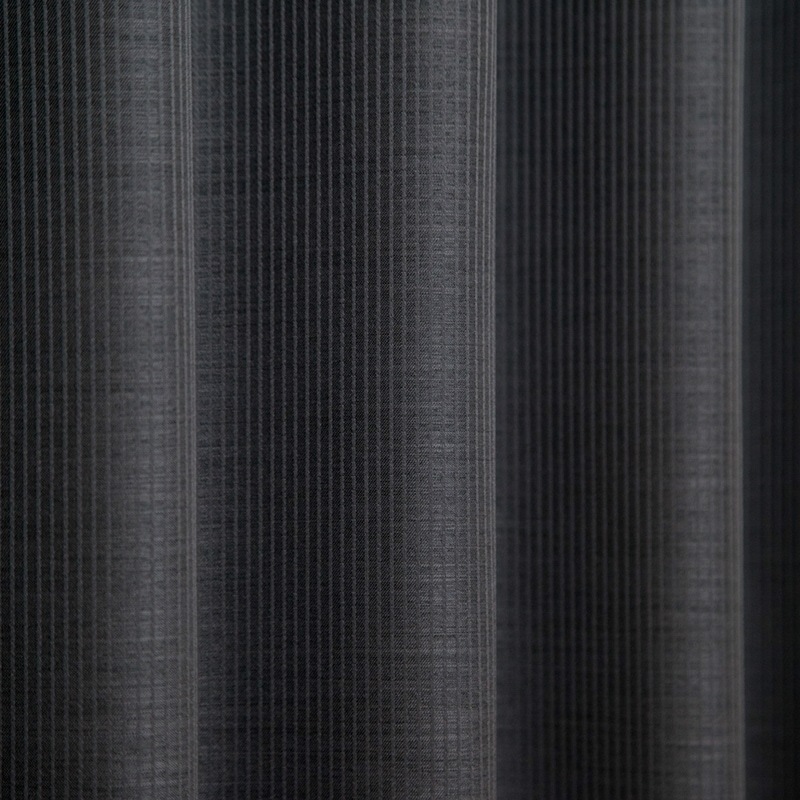 防炎＞細かいストライプ柄の遮光1級カーテン【フーダ BK】ブラック