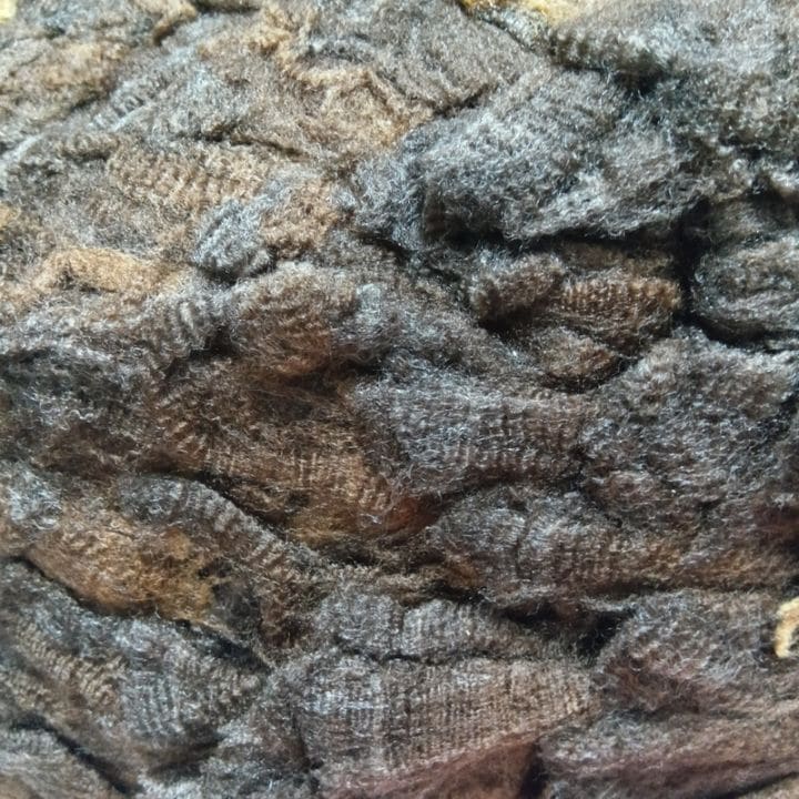 ポルワス　ダークブラウン　グリージーウール　1Kg単位  ＜紡毛 紡ぎ 染め 羊毛 フェルト＞