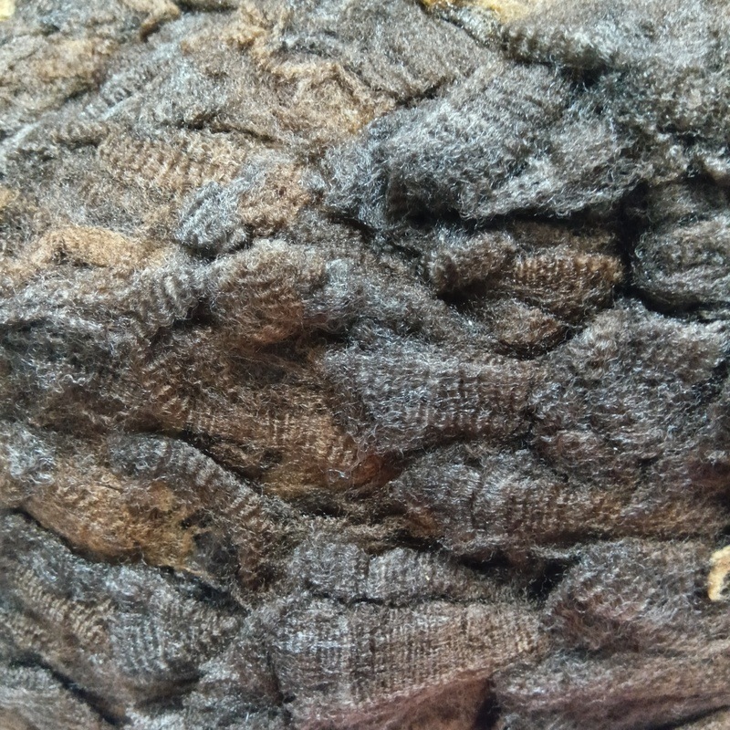 ポルワス　ダークブラウン　グリージーウール　1Kg単位  ＜紡毛 紡ぎ 染め 羊毛 フェルト＞