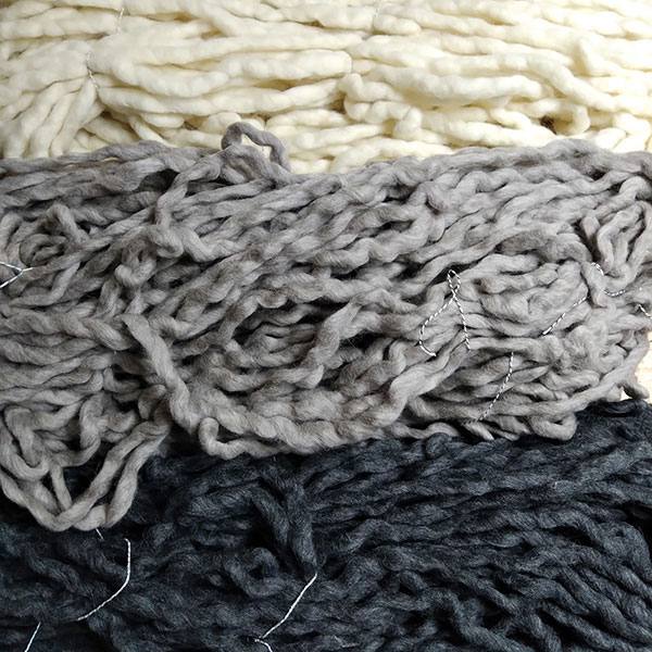 チャンキー糸　100ｇ ＜手織り 紡ぎ 染め 糸 ウール＞