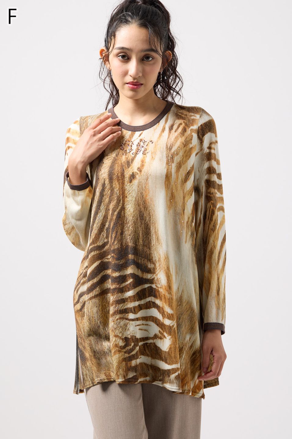 美品　伊太利屋　La Moda GOJI　コート　ｗ0325-0731-⑤-① 伊太利屋（ロングコート）のフリマアイテム一覧