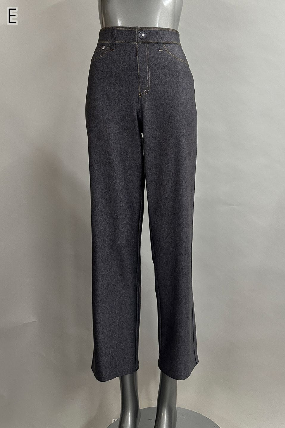 伊太利屋　スーツ　ジャケット＆スカート　新品　9号 伊太利屋 スーツ ジャケット＆スカート 新品 9号