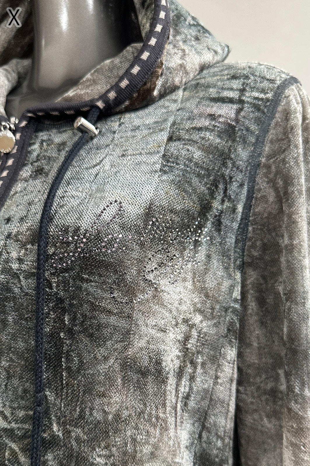 NO.684111 ブラウス<11/27UP!> | 2025/11/27 | 伊太利屋 LaModaGOJI