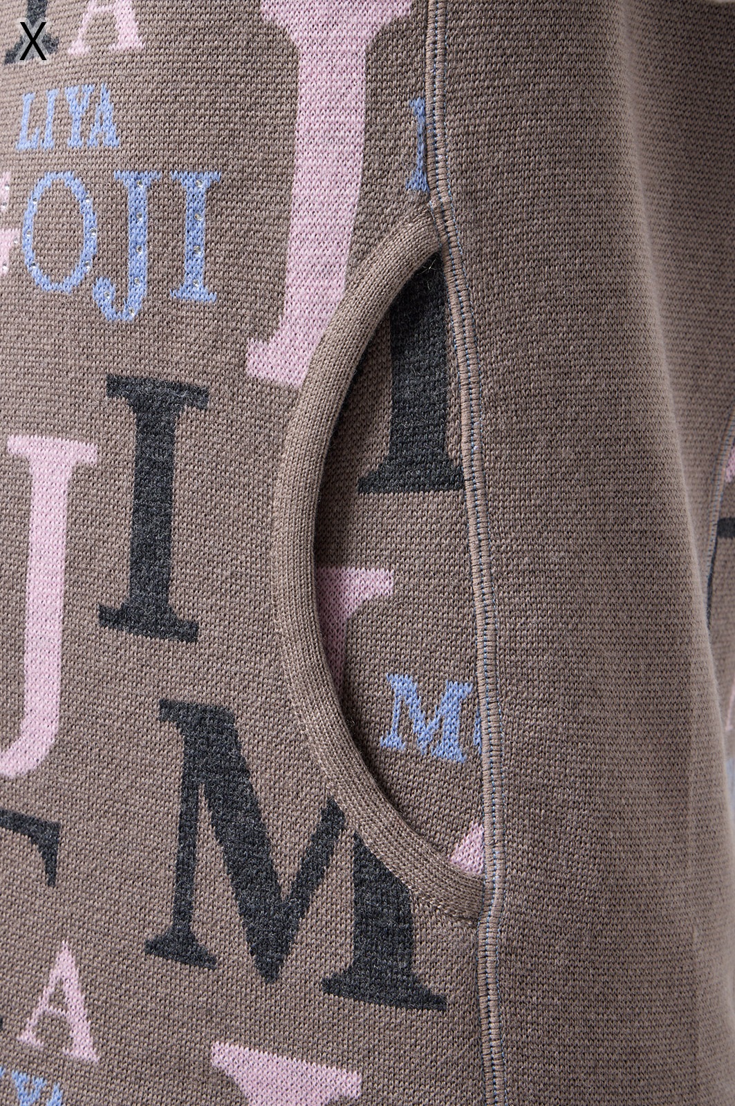 極美品✨️伊太利屋 ロングカーディガン ブラウン 9号 ロゴ柄 カシミヤ混 カーディガンなのにきちんと見え！】カシミヤ混 襟付きロング