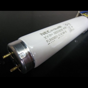 蛍光灯　40w型　42本　NEC FLR40SEX-N/M/36-X スマートスクール / 蛍光灯40W直管FLR40SEX-D/M/36-H 昼光色1本