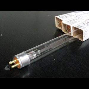 toriy sunny　GL10 殺菌灯　東芝　TOSHIBA 10本 東芝 殺菌ランプ GL10 [東芝] (電球・蛍光灯) 価格比較 - 価格.com