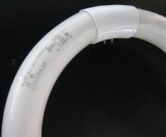 【新品】25本入ホタルクス直管形蛍光灯ブラックライト 捕虫器用光源 FL20SBL ブラックライト HotaluX(ホタルクス) 1箱(25本) FL20SBL