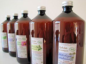 【アロマゾーン】　BIO 真正ラベンダー　フローラルウォーター 　（国際オーガニック認定済） お徳用１リットル