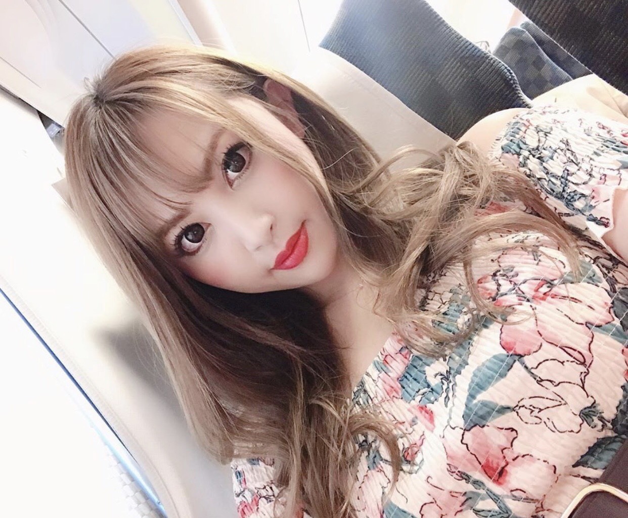 ���٤��ꡦ�٤ʤ���BIG�֥饦���1ǯ��