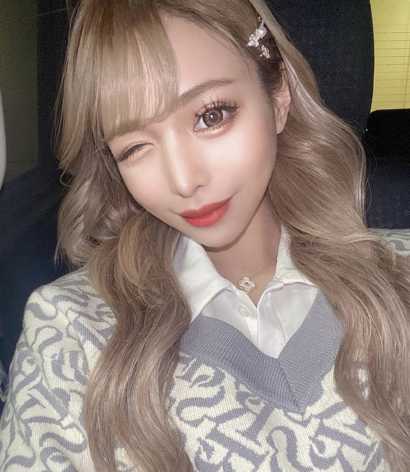 ���٤��ꡦ�٤ʤ���Candy�֥饦���1ǯ��