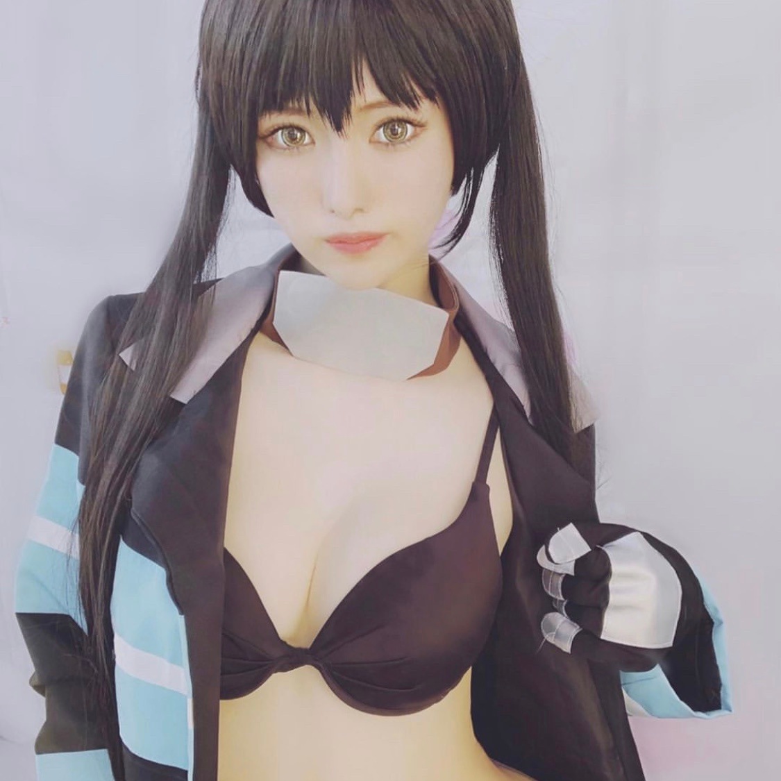 ���٤��ꡦ�٤ʤ���Allure�֥饦���1ǯ��