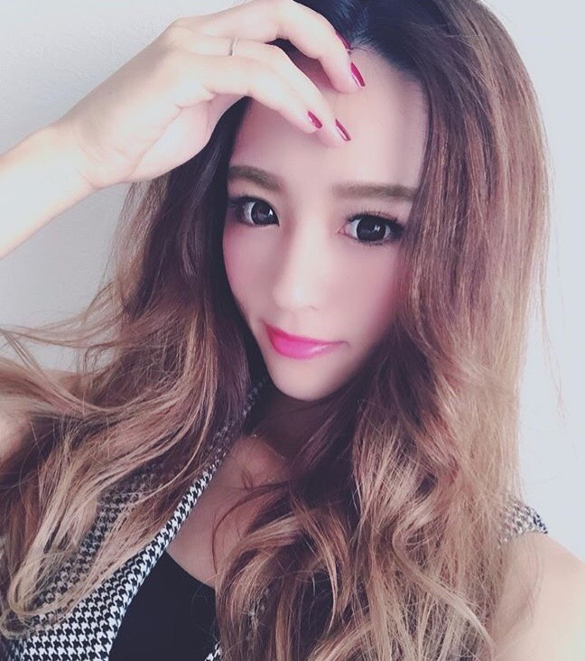 ���٤��ꡦ�٤ʤ���Vivi�֥饦���1ǯ��