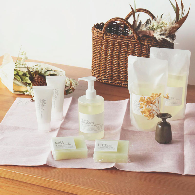 ハンドケア・ハンドクリーム LEAF & BOTANICS WILD ROSE HANDCREAM 65g ハンドクリーム ワイルドローズ | 松山油脂 – 松山油脂