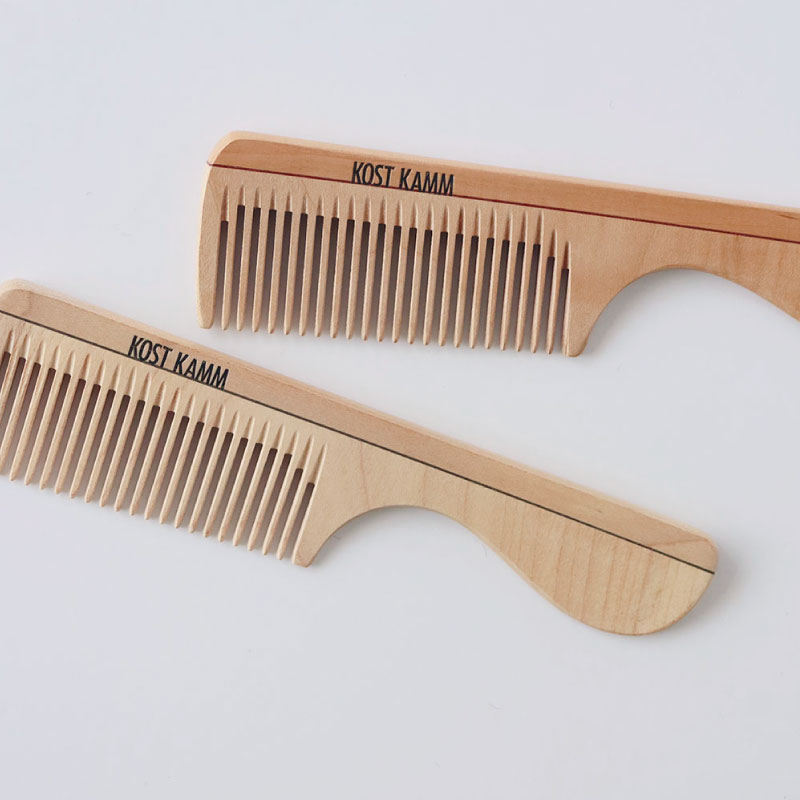 6 COMB WITH HANDLE 18CM WIDE��KOSTKAMM�ʥ����ȥ����