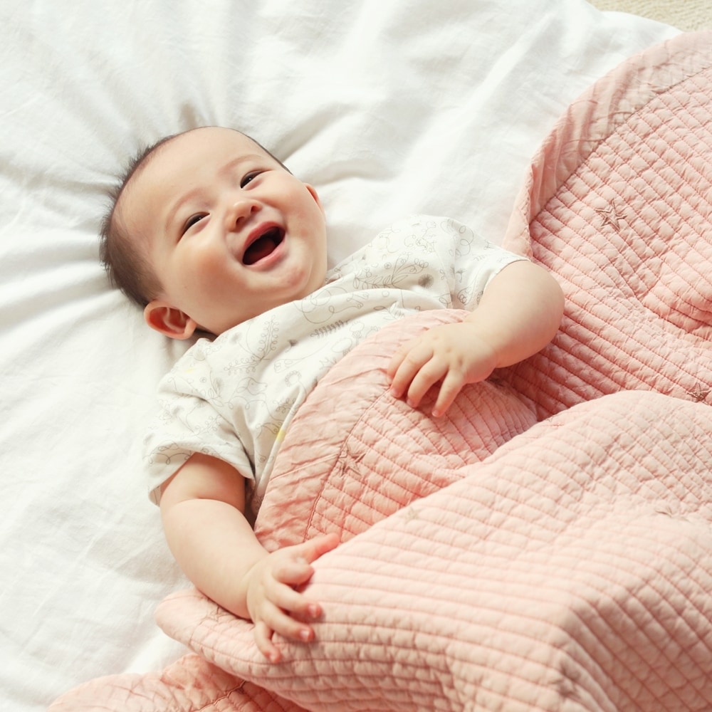 クッション D BY DADWAY ディーバイダッドウェイ イブル・キルティングクッション フェザーグレー NZDB008000499 D BY DADWAY ディーバイダッドウェイ イブル・キルティングクッション