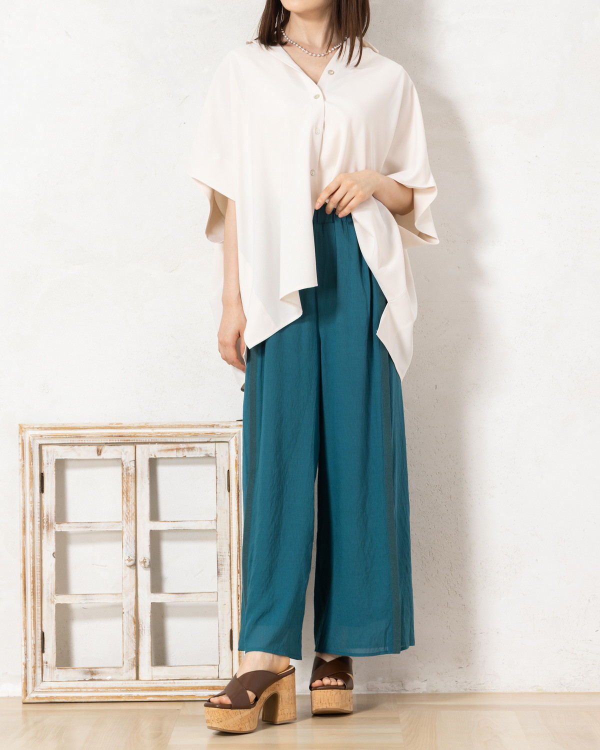 麻調シアーニット切替ストレートパンツ