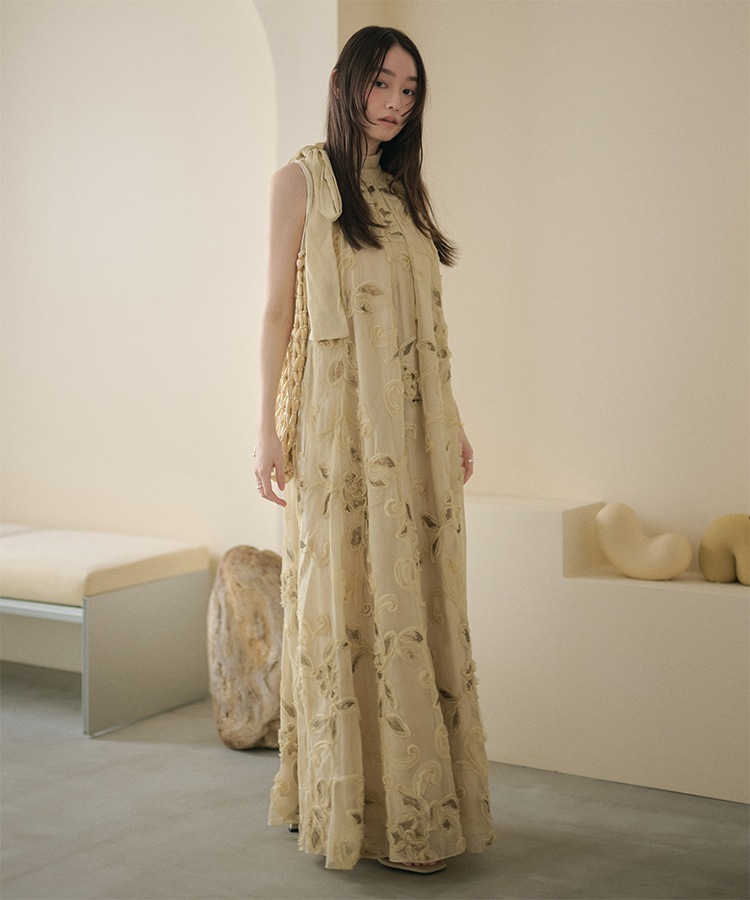 chiffon ribbon halterneck embroidery dress | DRESS | LAULEN