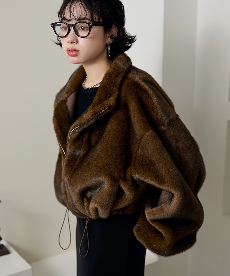 新品未使用HOWDY. ecofur hood short outer 新品未使用HOWDY. ecofur hood short outer