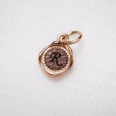 【単品チャーム1つ】シーリングワックス ステンレス イニシャル彫刻 アレルギー対応 otc001|単品チャーム