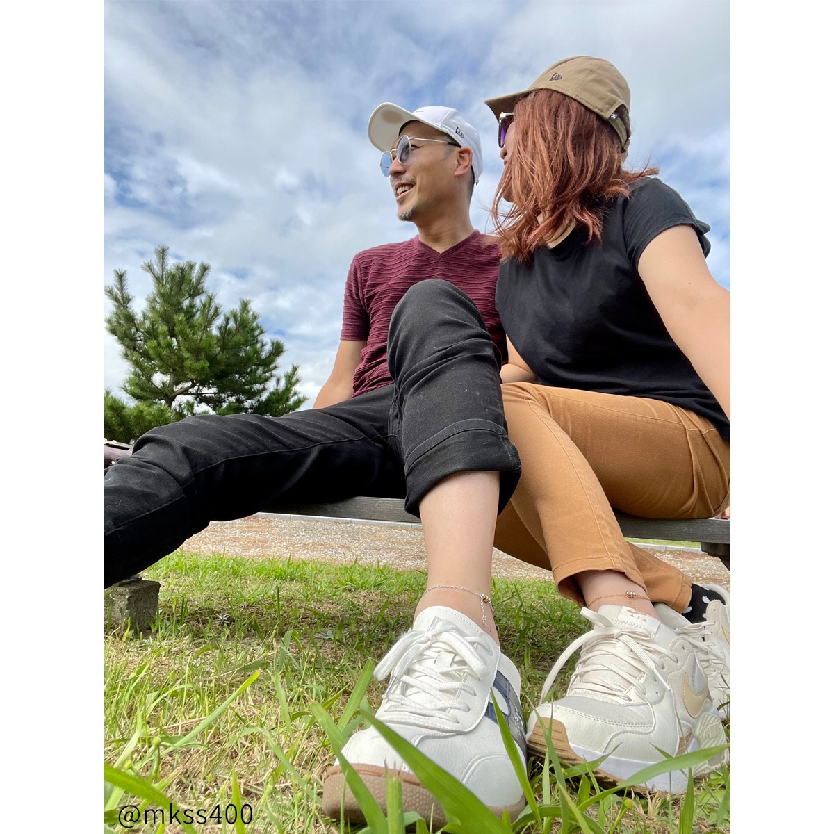 スライダービーズとミニチャームのペアアンクレット サイズフリー ステンレス イニシャル彫刻 klb049 アレルギー対応