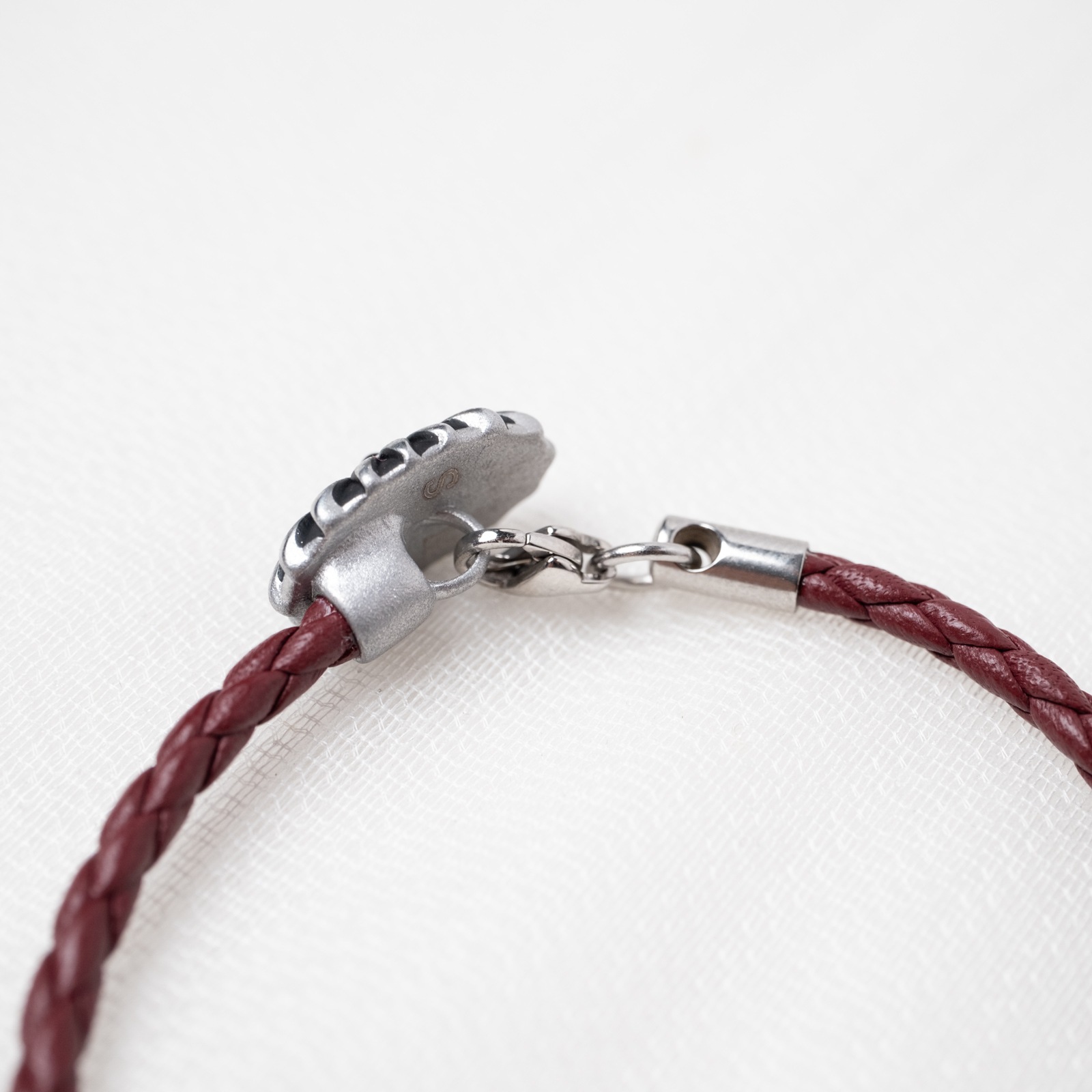 天然石と４つ編みレザーのペアブレスレット イニシャル彫刻　国産レザー　サージカルステンレス　klb078 アレルギー対応