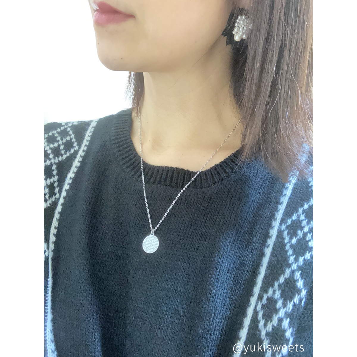 流麗な筆記体風のデザイン コインタイプのペアネックレス opp00077｜つけっぱなしOK｜刻印無料｜アレルギー対応｜単品注文可