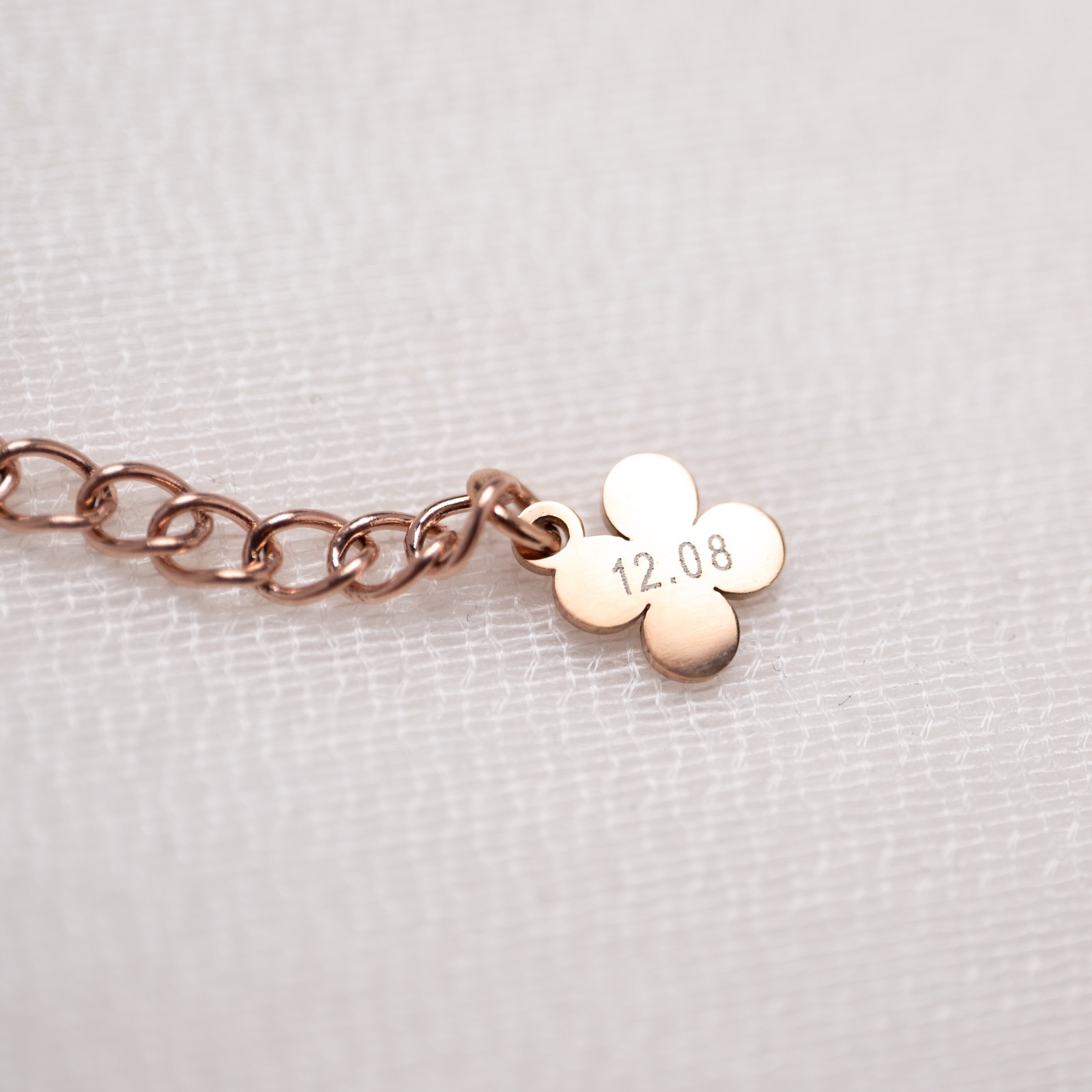 ロープチェーンのペアブレスレット/ペアアンクレット サージカルステンレス イニシャル・記念日彫刻 キラキラ klb086