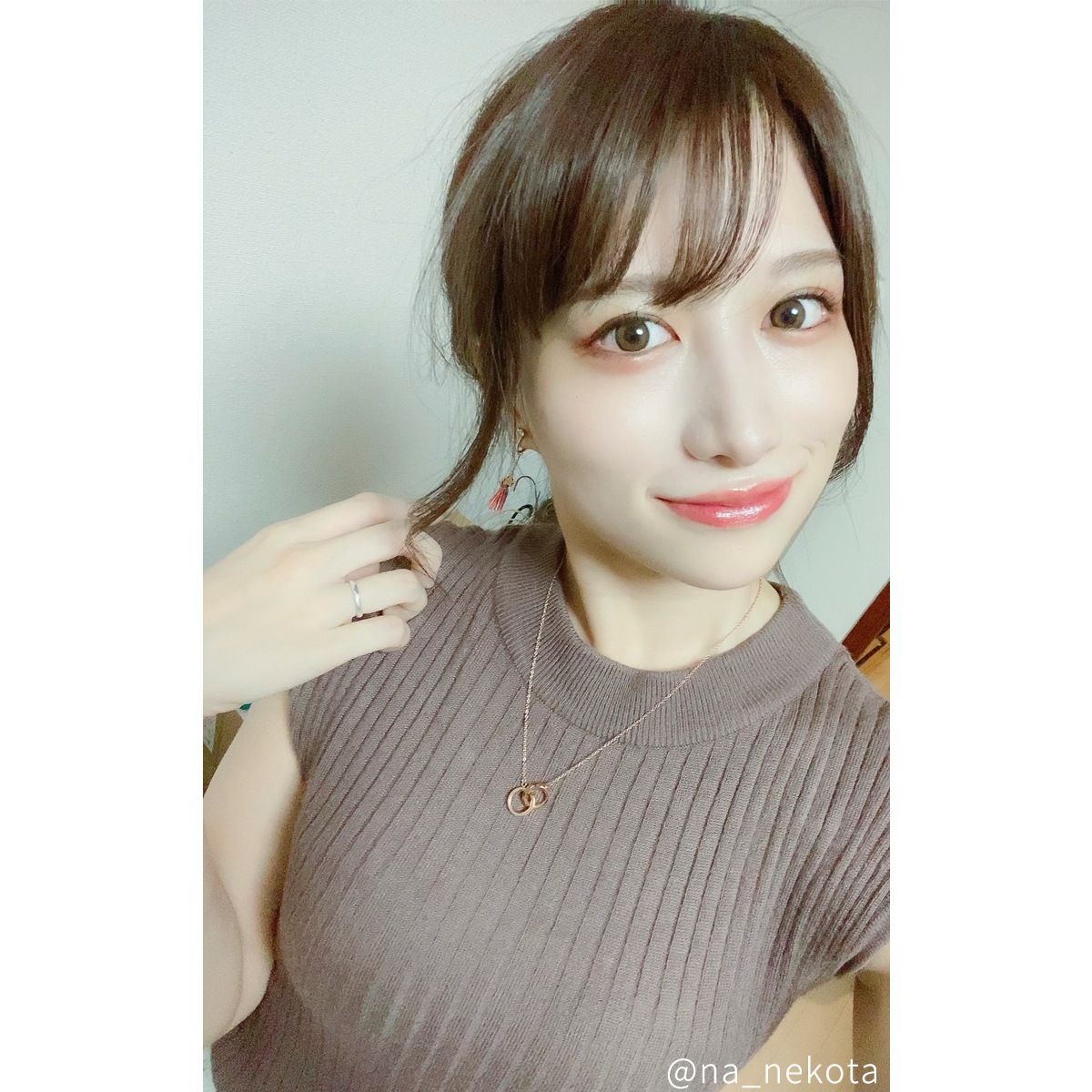 インフィニティ・リングのペアネックレス イニシャル・記念日彫刻 opp00089 つけっぱなしok アレルギー対応