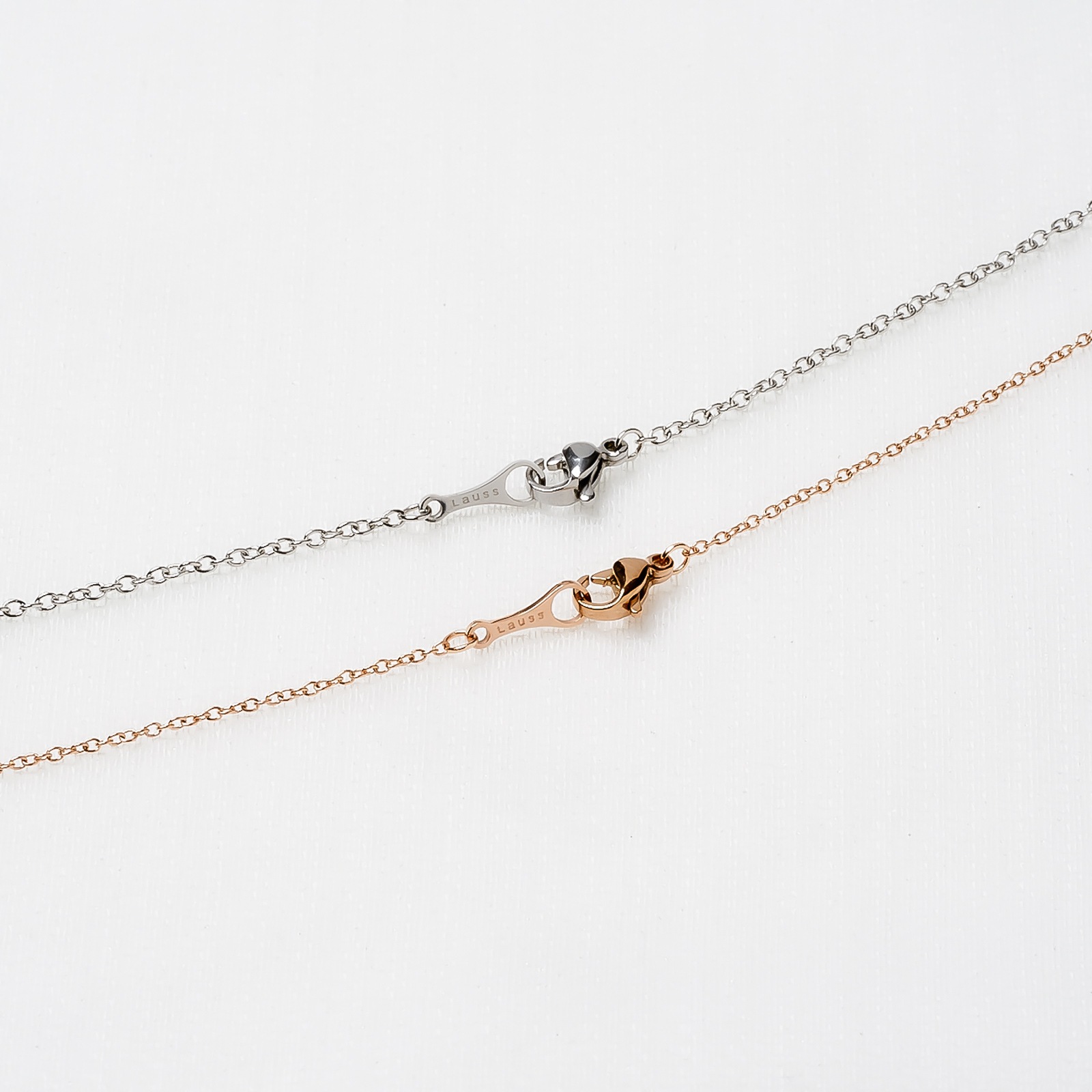 小さめサイズにこだわった サークル・ライト ペアネックレス opp00051 つけっぱなしok アレルギー対応