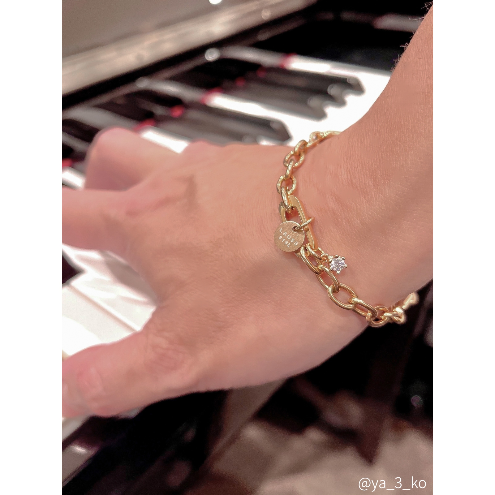 カスタマイズして好みのスタイリングが楽しめる チャーム+（プラス） ペアブレスレット イニシャル・記念日彫刻 つけっぱなしok klb092