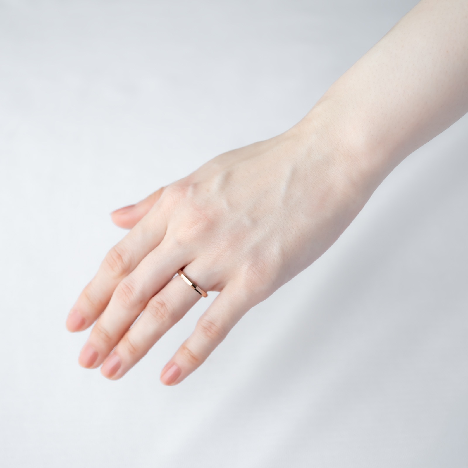 傷つきにくい 超硬タングステンのミラーモザイクペアリング メッセージ彫刻 つけっぱなしok アレルギー対応 キラキラ orp00112