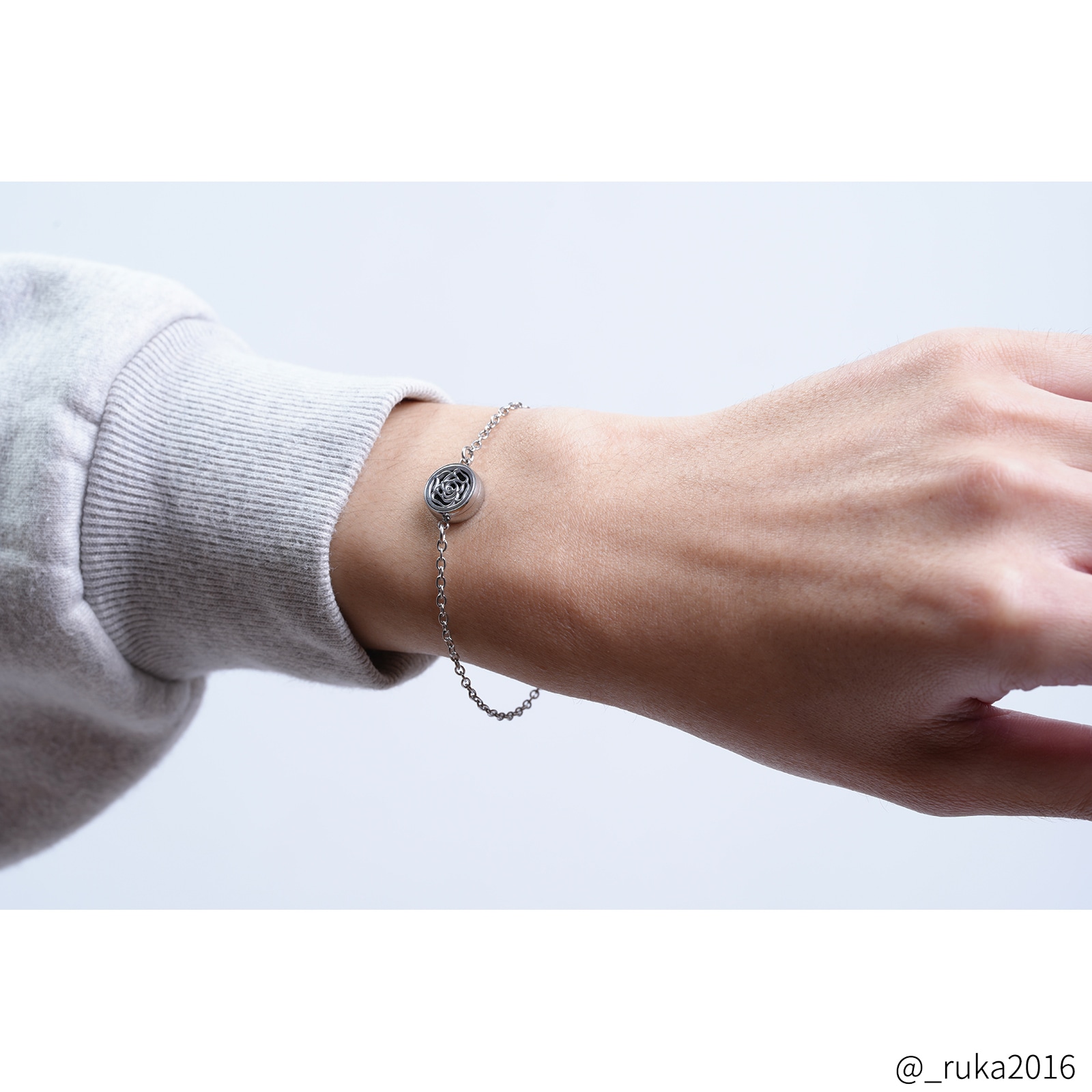 アロマディフューズ ペアブレスレット イニシャル・記念日彫刻 つけっぱなしok klb093