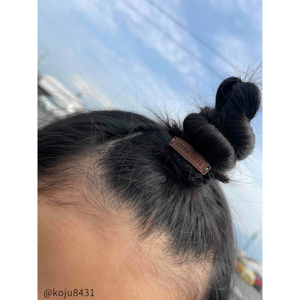 ペア ヘアゴム ペア ブレスレット 両方でお使い頂ける ヴィーガンレザー　ヘアアクセサリー typeC フリーサイズ イニシャル彫刻 記念日彫刻 klb028